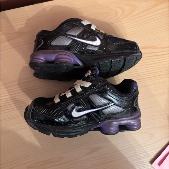Nike Turbo Shox 11 Girls Running Shoes Black and Purple Sparkle Size 7C toddler - Picture 4 of 9